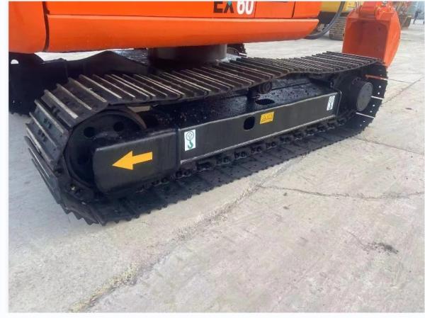 Second-hand HITACHI ZX60 excavator with low price and excellent quality  Bucket capacity 0.22m3  Machine weight 5850kg