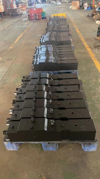 Steel Excavator Breaker Parts Power Cell SB40 SB43 SB50 SB81 Main Body