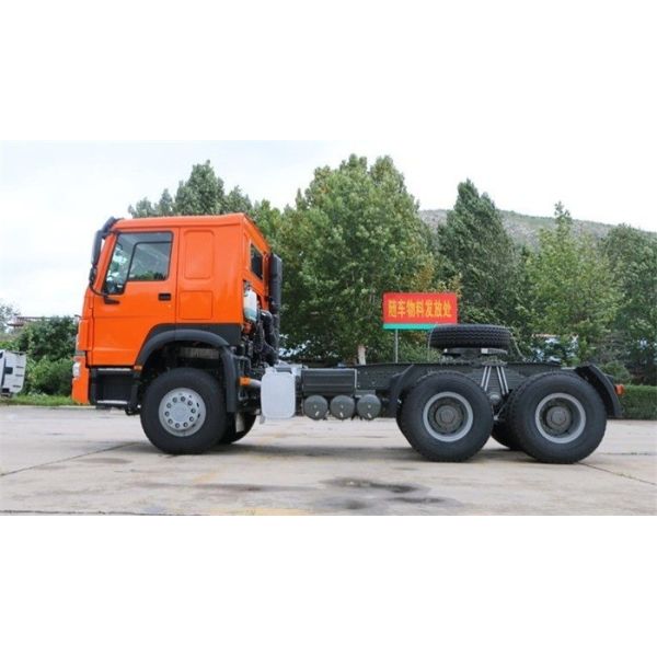 ZF8118 Steering 371HP EURO II  HOWO A7 Semi Truck Tractor