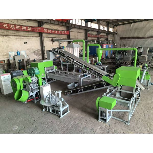 90 kW Tire Crushing And Recycling Production Line Full Automatic Tire Recycling Machine