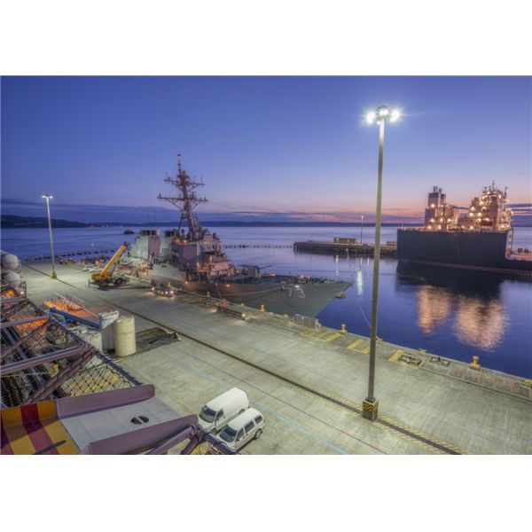 palo poligonal de acero poste ligero de los 30M Q345 HDG alto grueso de 4m m/de 6m m/de 8m m