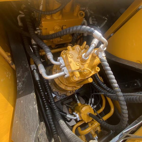 Sany Sy 215 Excavator 20Ton de seconde main SANY 205 215 235 Excavators moyens Année 2023