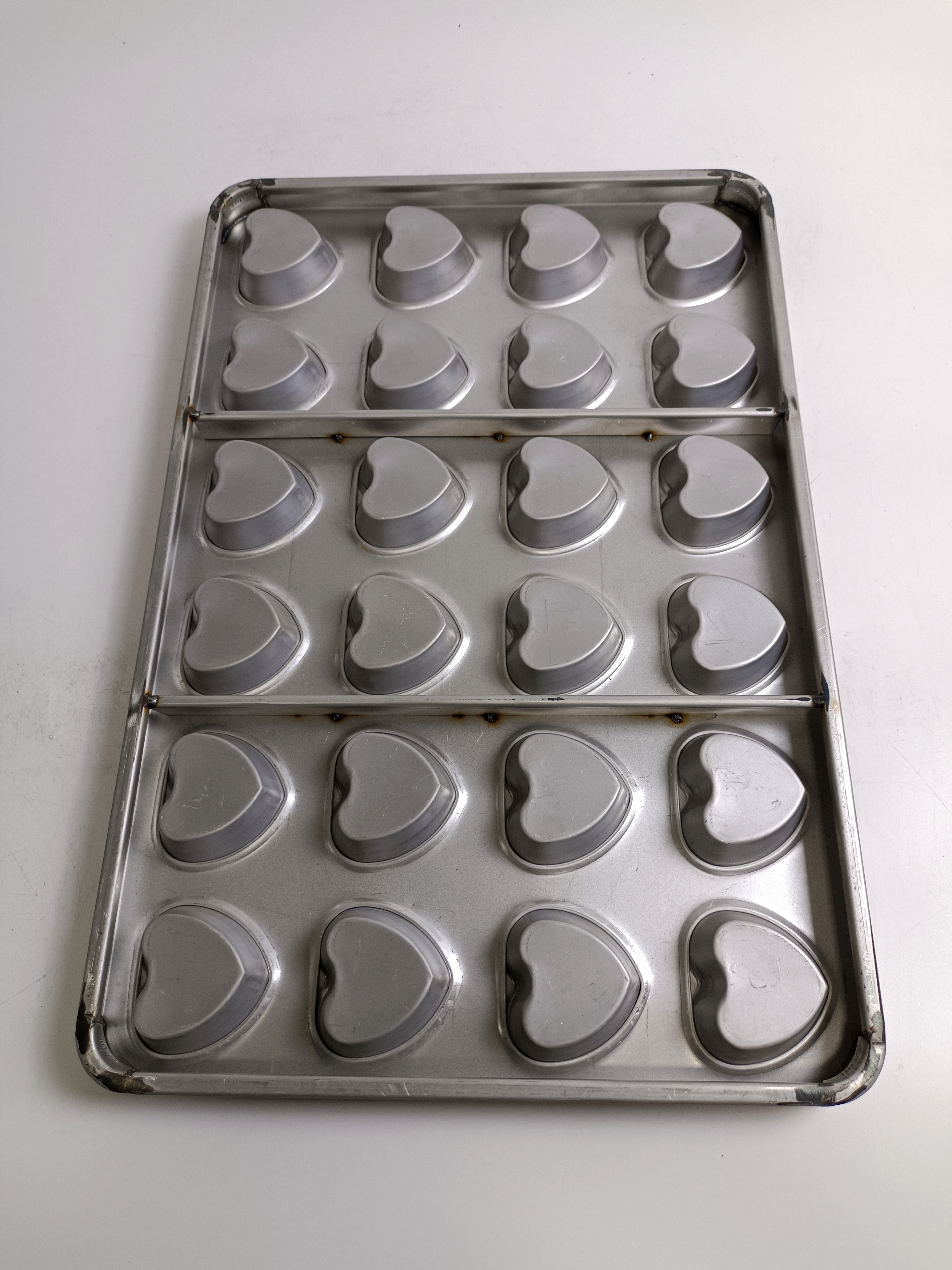 Поднос лотка булочки формы сердца чашки 600*400*30 Stickproof 24 алюминиевый