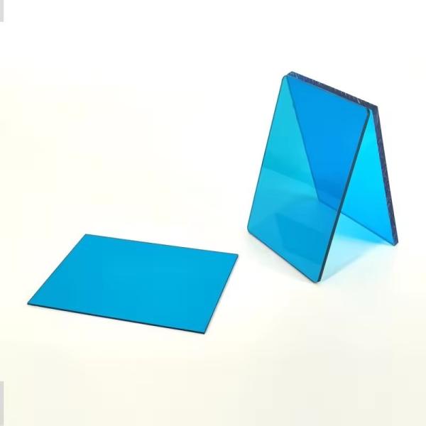 Tissus solaires incombustibles en plastique résistant au feu en verre polycarbonate transparent Tissus de toiture PC pour serre