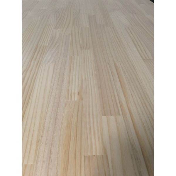 Oficina del Interior Tableros de pinos de dedo de pinos con estilo de diseño moderno