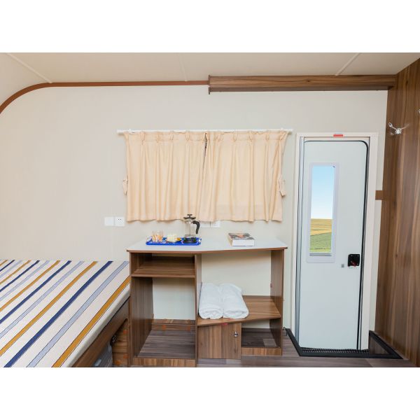 Retro Style Beautiful Fully Equipped Luxury Caravan Luxury Glamping Trailer Light Small Caravan Bbq