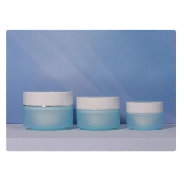 Custom Round Plastic Type PP 30 50g Matte Empty Eye Facial Luxury Cream Jars for Face Cream Skincare Lotion Packaging