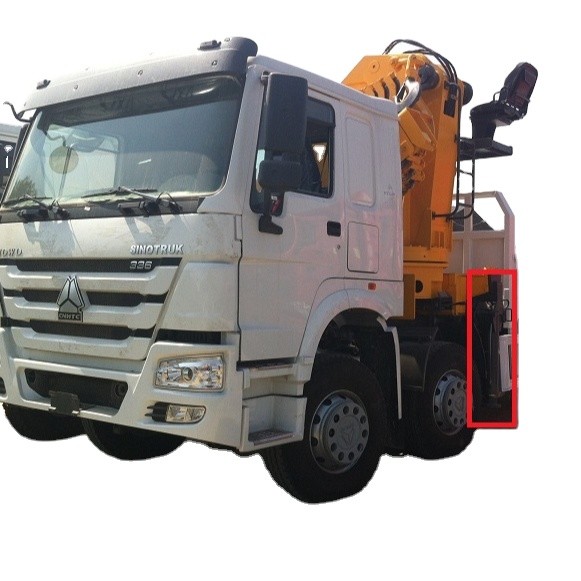 Sinotruk Heavy Duty Euro 2 HOWO 6x4 truck mounted crane