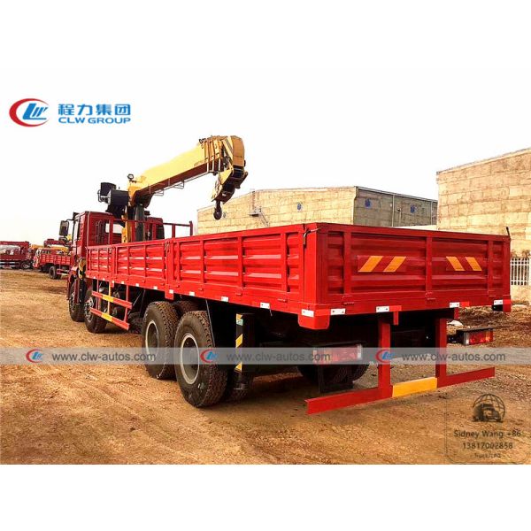 Shacman F3000 8x4 Truck Mounted Telescopic Boom Crane
