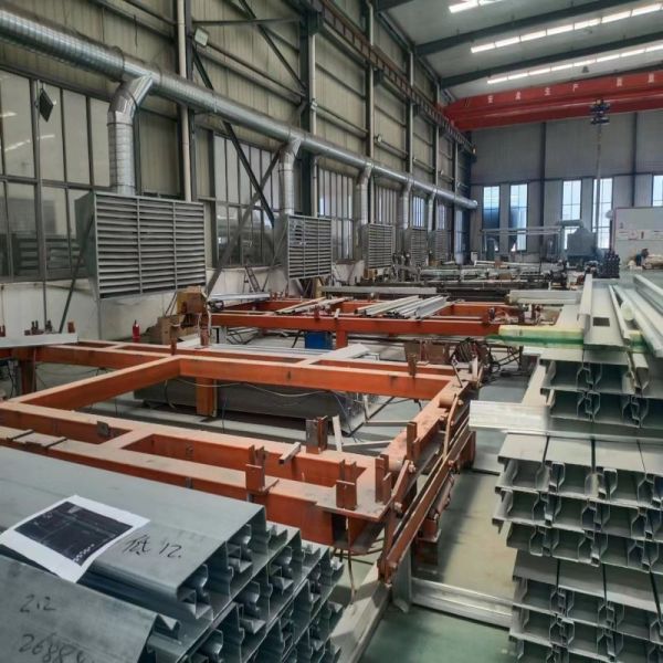 Алюминиевые окна Роскошные крошечные дома Идеальное сочетание стиля и функции