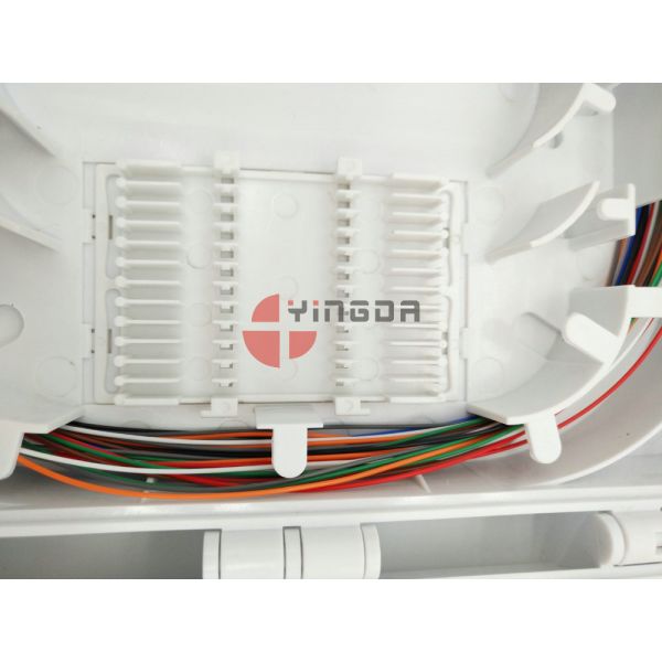 Коробка соединения распределения волокон держателя 24 стены оптически АБС терминальной коробки ОТБ белого пластиковая крытая