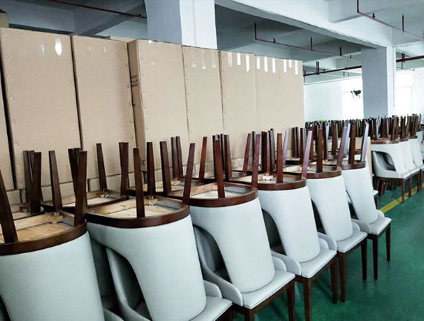 Белый скандинавский обеденный стол и дом 520x940mm гостиницы стульев 4 установленный