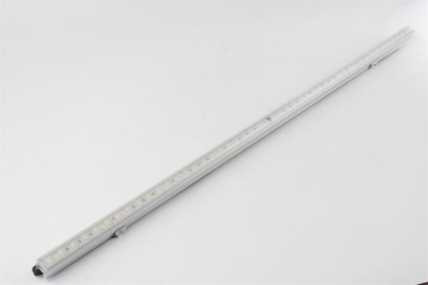 Lumière linéaire LED intégrée pour répondre aux besoins de décoration de l'éclairage du couloir du salon