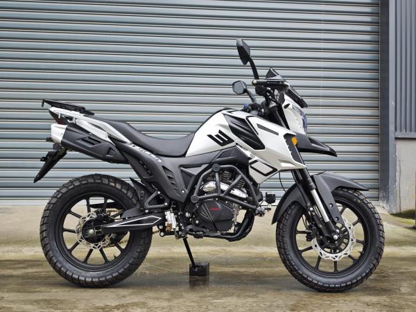 Versatile Single Cylinder Air-cooled Four-stroke Electric Dirt Bikes 300cc Street-adventure Motorcycle