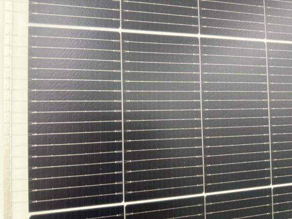 Panneau solaire monocristallin flexible portatif de 300W à 550W 460W Max. Puissance Hjt/BIPV/Mwt/Perc/IBC pliable