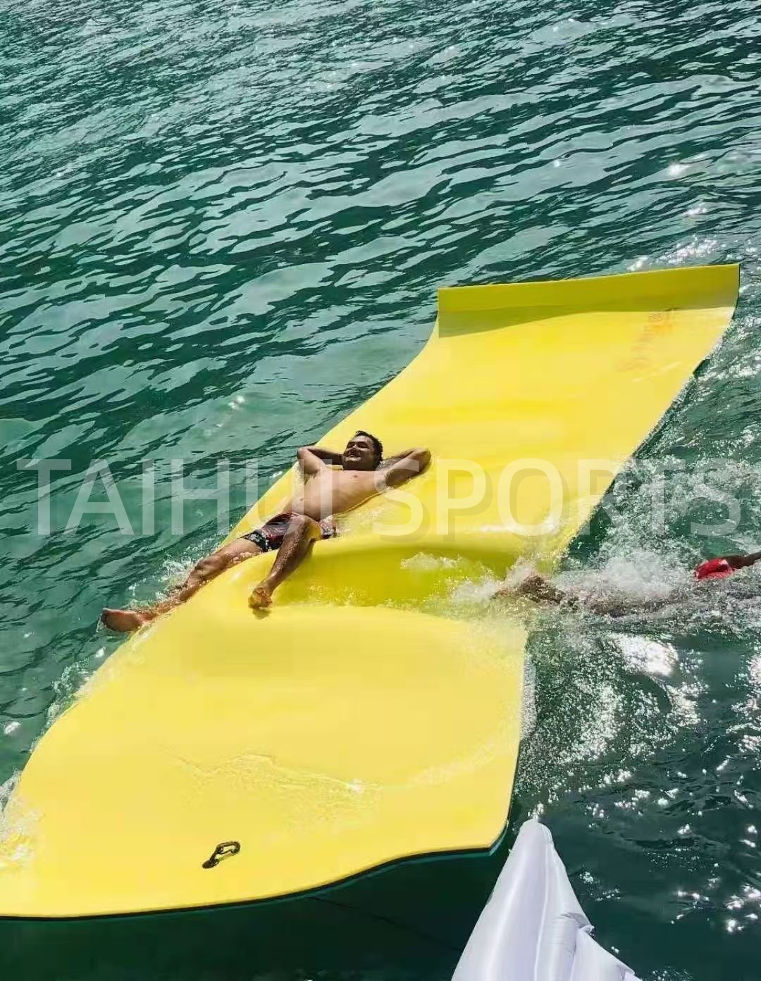 Custom Logo Foam Floating Water Mat Lily Pad Pool Float OEM Water Saddle For Resort Water Park