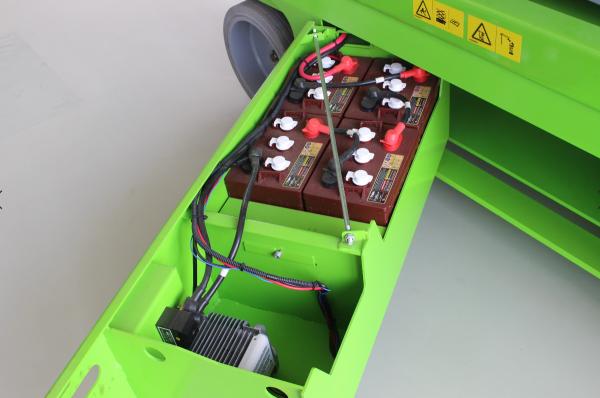 Portable 13M Self Propelled Scissor Lift Hydraulic Aerial Work Platform for indoor