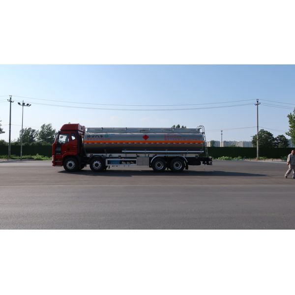 CIMC LINYU FAW 8*4 31 Cub Aluminum Alloy Diesel Tanker Truck Petrol Fuel Transport Truck