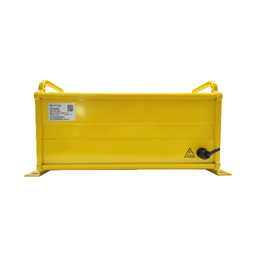 ICAO Compliant High-Intensity LED Aviation Obstruction Light with IP66 Rating 200,000cd Intensity and 100,000 Hours Lifespan