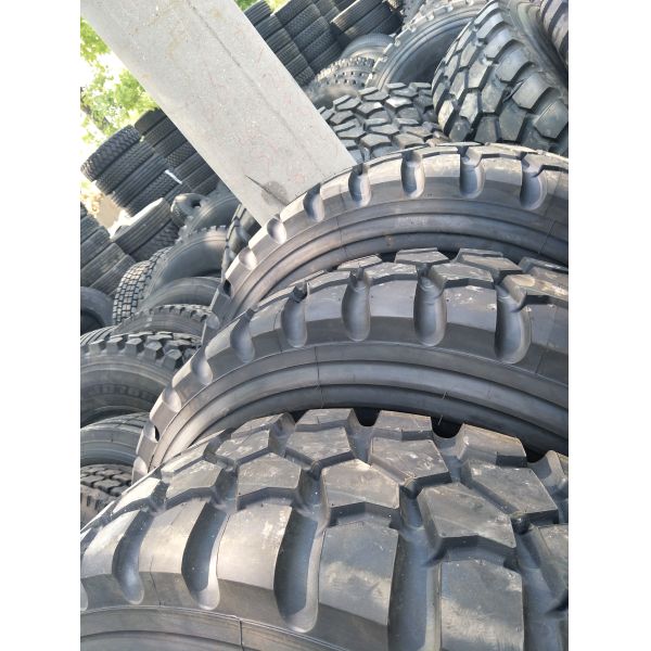 Los neumáticos comerciales grandes del camión del ISO CCC ECE llevan - 1400R20 resistente