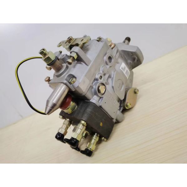 104641-7320 Cumminns B3.3 Engine Fuel Pump 0445020070 For PC130-8