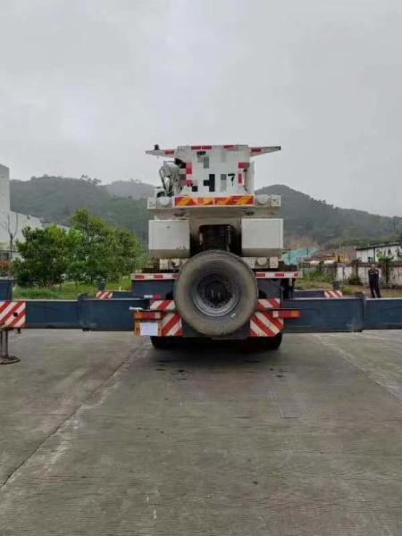 Cran à pompe de 80 tonnes Zoomlion Cran à pompe de 80 tonnes