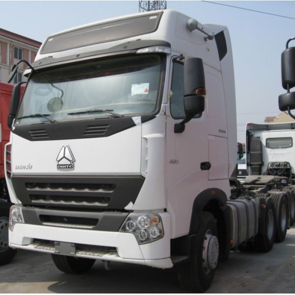 HOWO A7 420 HP 6X4 Tractor Trailer Truck / Diesel Tractor Truck HF7 Front Axle