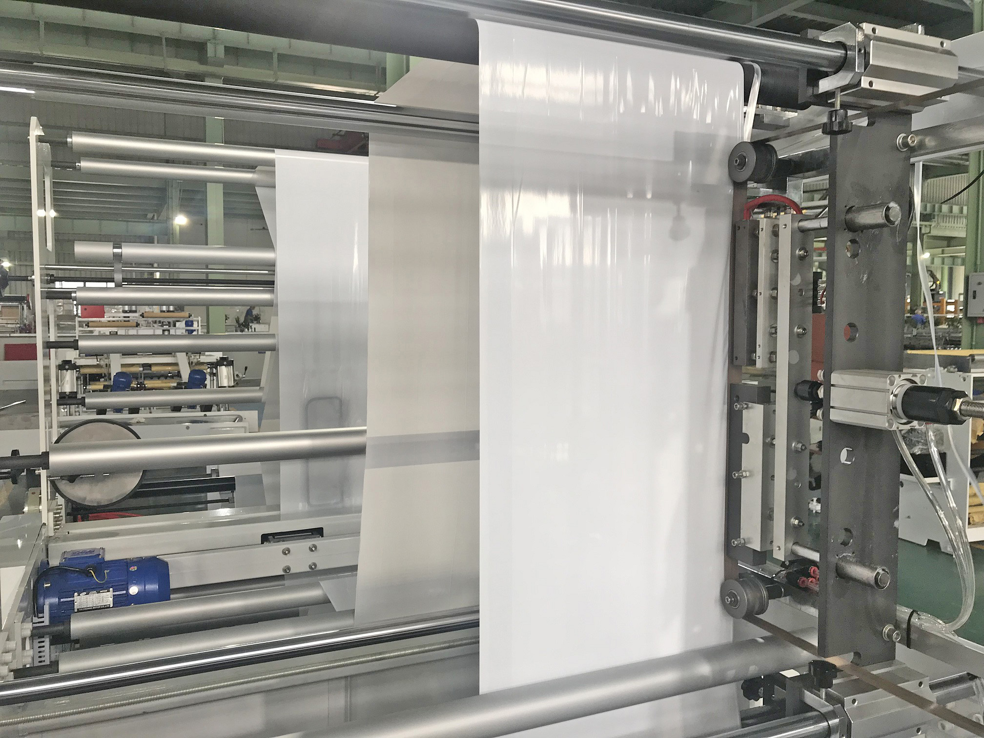 PE PP покрывает машина Cw-800szp производства сумки молнии слайдера блока