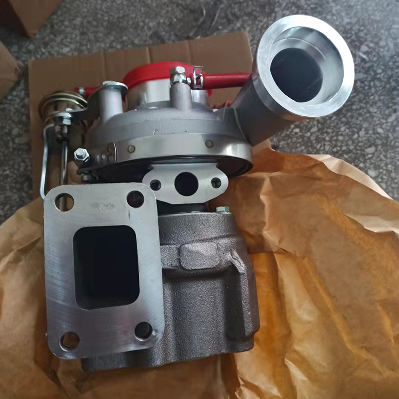 Excavator Parts EC210 Turbocharger Diesel Engine D6E S200G Turbo 21647837 04294752 for  D6E Turbo