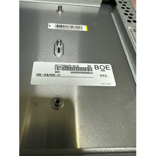 BOE 17.4 inch Car LCD Display with 800 cd/m² Brightness and 30pin Connector for Outdoor High Brightness Applications