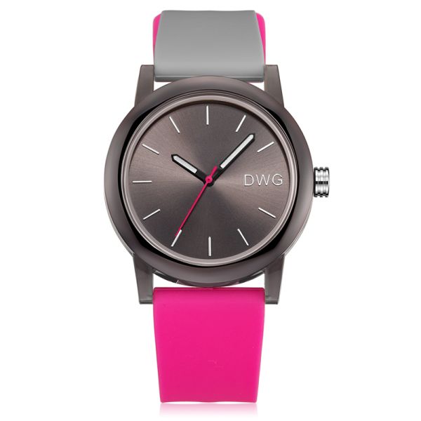 Montre rose de bracelet de silicone de couleur imperméable avec la date automatique et le verre minéral
