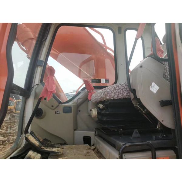 Excavateur d'occasion de 25 tonnes Doosan dx225 à vendre Excavateur d'occasion de 25 tonnes Doosan 225 à vendre