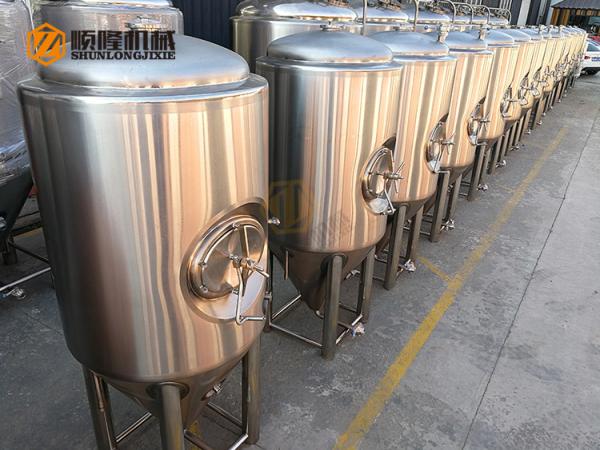 1000L Side Manhole Conical Beer Fermenter 60 Degree Cone For Beer Brewing