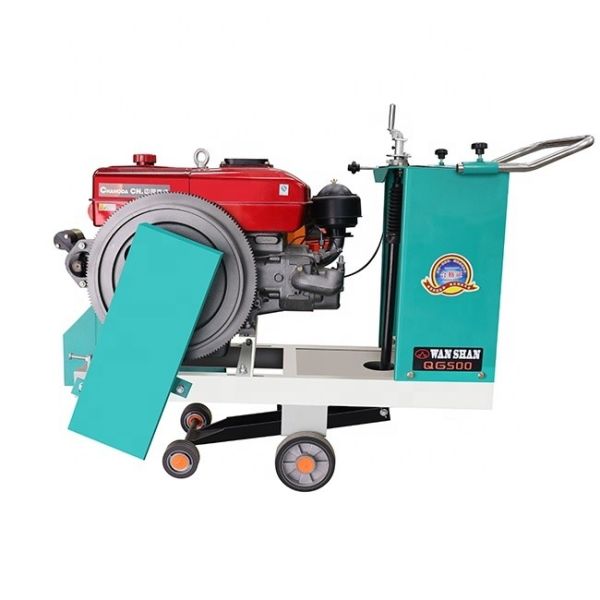 High Operating Efficiency Self-Walking Road Cutting Machine for Asphalt Curb Cutting