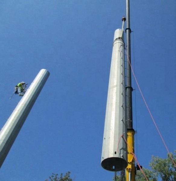Galvanized Steel Tube Self Supporting AntennaTelecommunication Monopole with Multi-platform