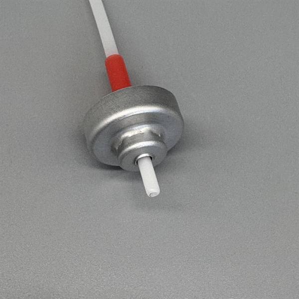Valve sanitaire pour le dosage de liquide de précision dans les procédés de laboratoire et pharmaceutiques avec une précision certifiable