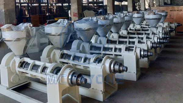 Long Term Runing Electric Oil Press Machine Oil Processing Industries Applied