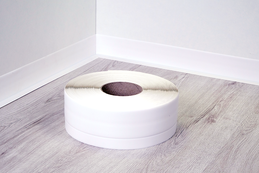 Servicio de procesamiento por extrusión Tabla de revestimiento de PVC de vinilo para protección de paredes resistentes