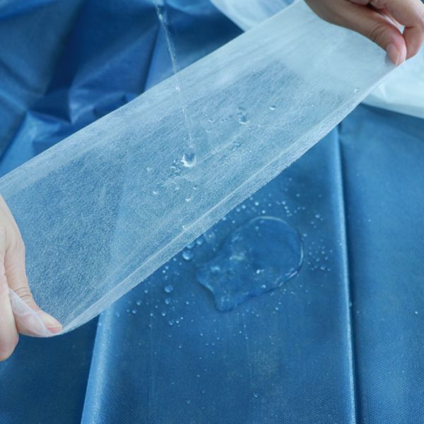 tela no tejida suave 25gr 175m m 195m m de los PP Spunbond del material de la máscara 3Ply