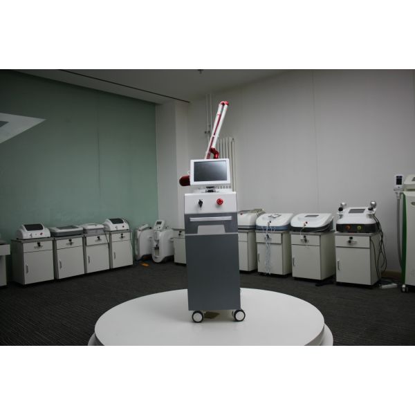 Popular ND yag tattoo machine q-switched nd yag laser tattoo removal machine