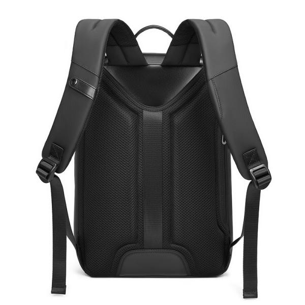 Customização Mochila de negócios impermeável para homens de viagem 20-35 litros