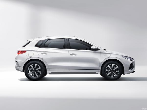 Chongqing Hanpu Automobile's BYD E2 Electrical Hatchback Sedan Affordable and Energy-