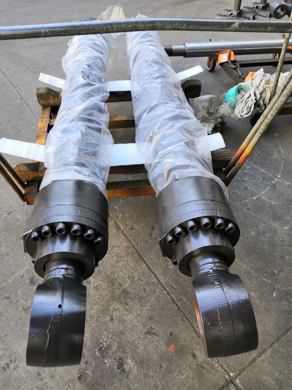 Liugong LG936E  boom arm bucket  hydraulic cylinder