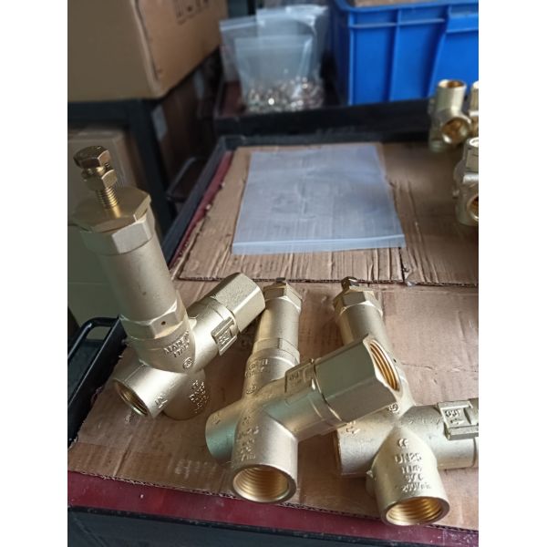 High Pressure Pressure Regulating Valve Overpressure Protection Low Maintenance
