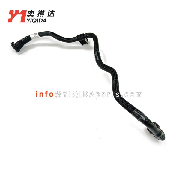 31368673 Radiator Plastic Pipe Volvo XC60 XC40 Car Radiator Pipe