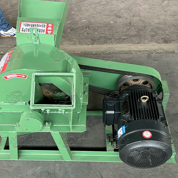 Multifunctional Wood Grinder Sawdust Machine with Diesel/Electric Motor & Gear High Capacity Waste Log Crusher Crusher Chipper & Shredder Sawdust Hammer Mill