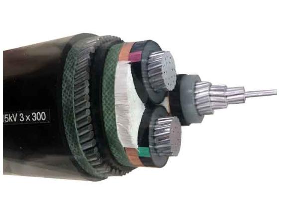 a armadura de alumínio blindada do poder do cabo YJLV32 AL/XLPE/SWA/PVC do fio de aço de 8.7/15kV 3x300SQMM cabografa