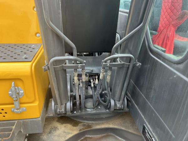 Vollvo EC140D de segunda mão Excavador hidráulico amarelo 3100h Excavador de uso com modelo de motor D3.8E