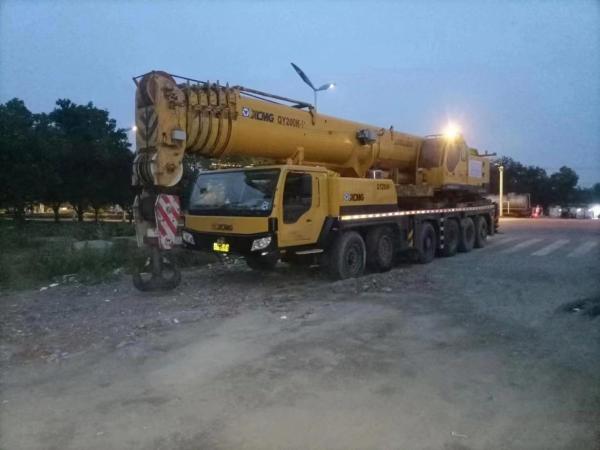 2012 Équipement de levage de camions et grues Service après-vente pour les machines de construction