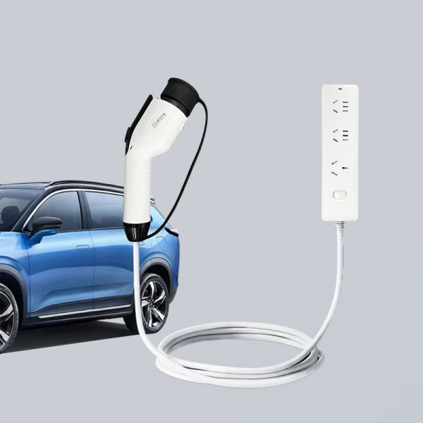 Home Appliance 16A EV Charging Plug Indoor Outdoor Electric Car Plug